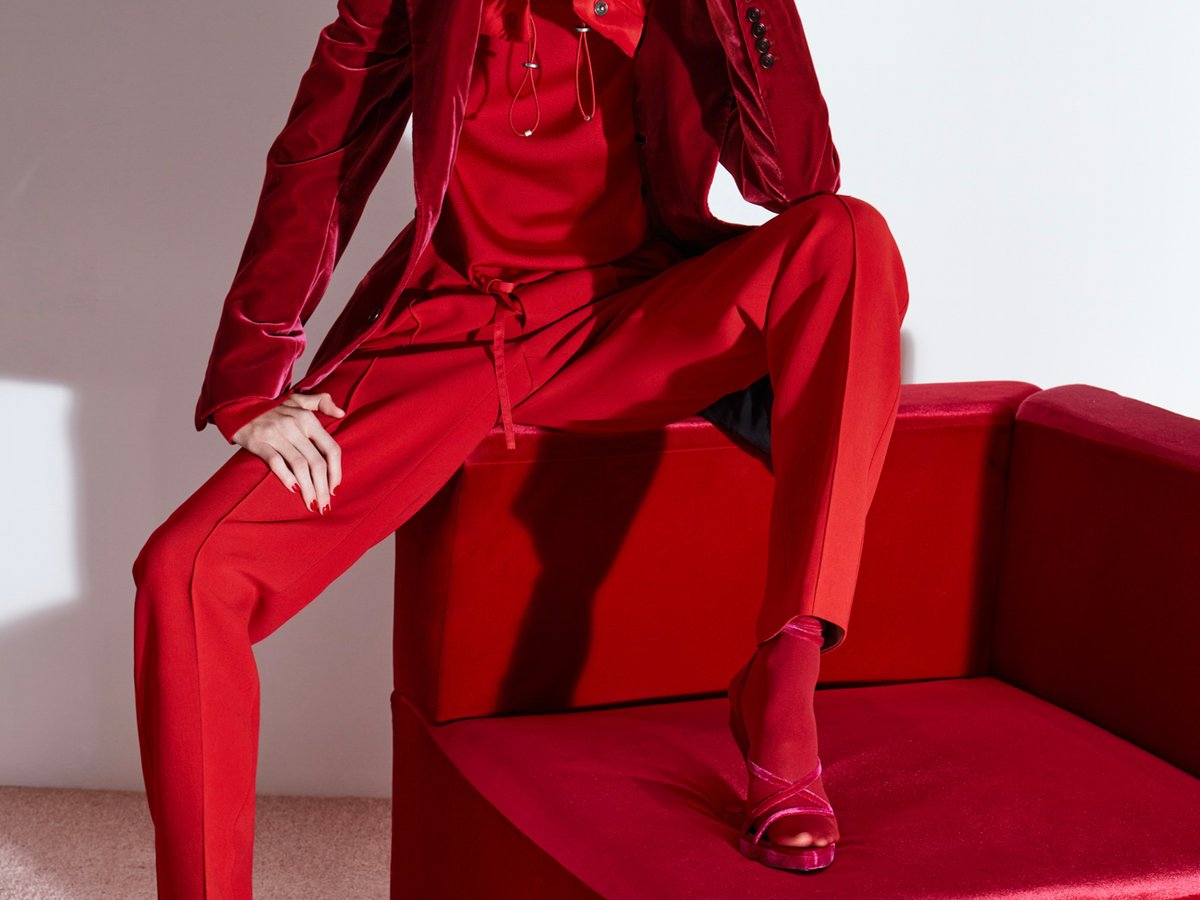 TOMFORDwomen-22aw-001-1.jpg