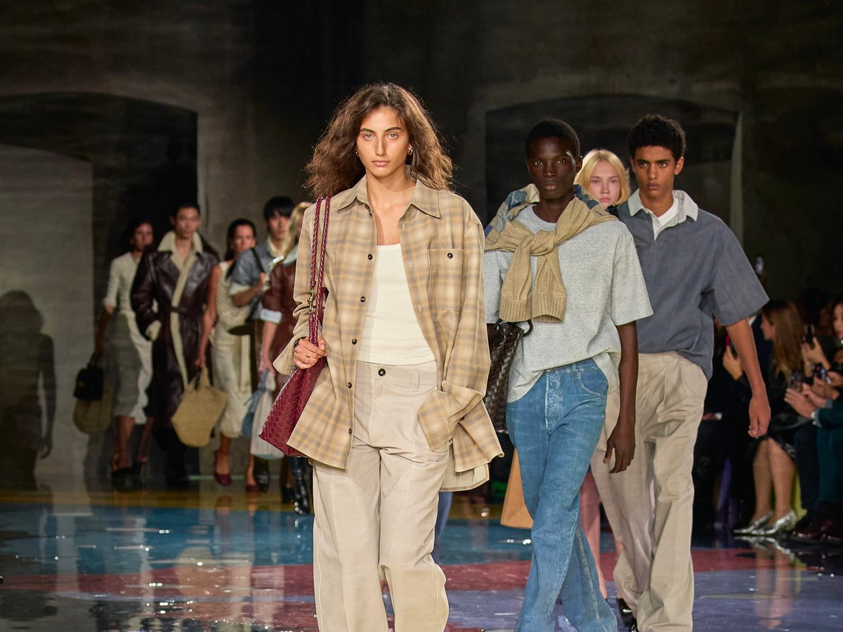 BOTTEGA VENETA 2023年春夏コレクション | 画像72枚 - FASHIONSNAP