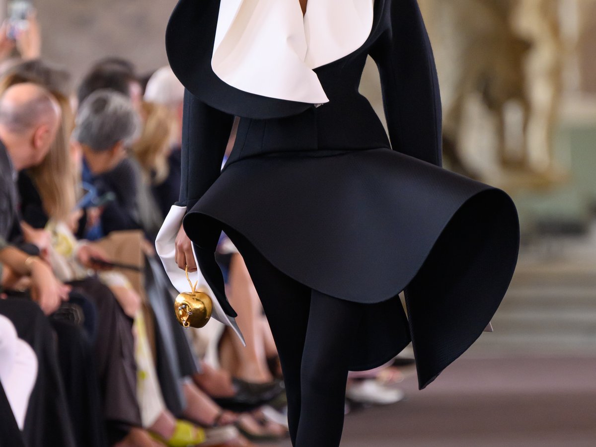 スキャパレリ（SCHIAPARELLI）2024-25秋冬オートクチュール