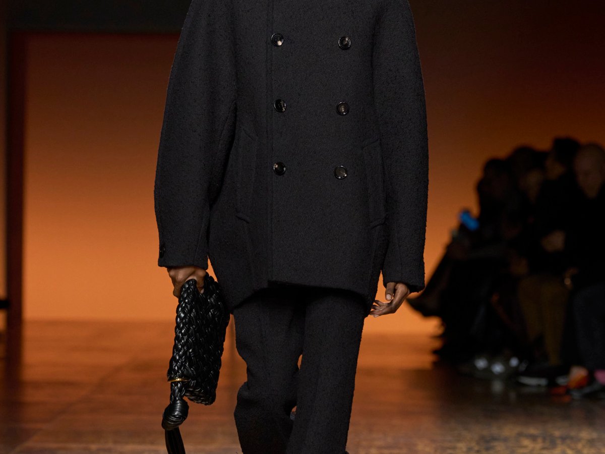 BOTTEGA VENETA 24 冬 カタログ ノベルティ Winter 24 | Bottega Veneta® JP