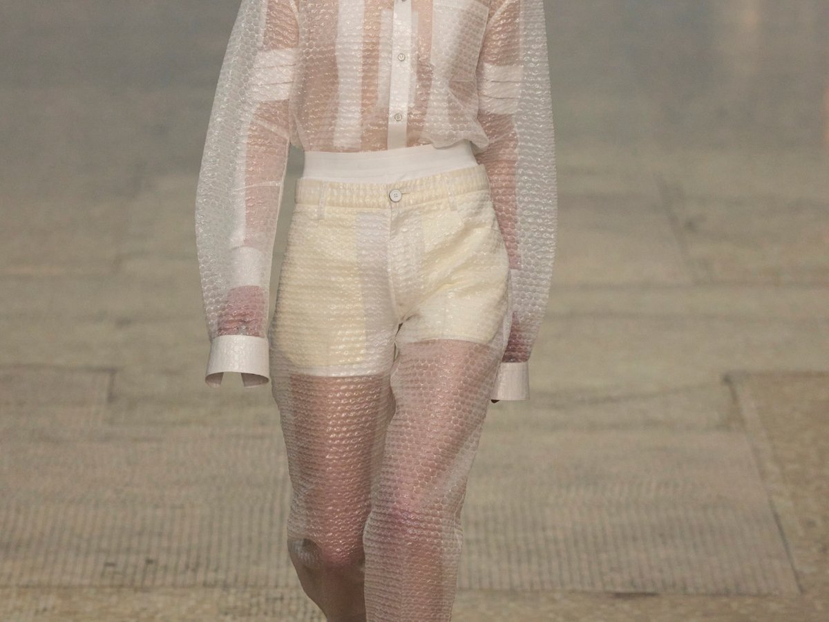 helmut-lang_24aw_00001_top- 