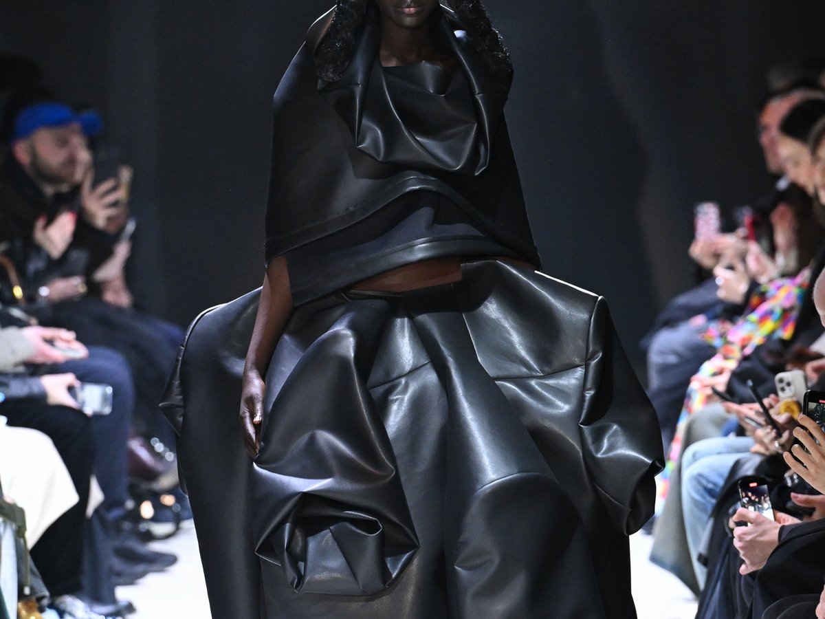 COMME des GARÇONS 2024年秋冬コレクション | パリ | 画像54枚