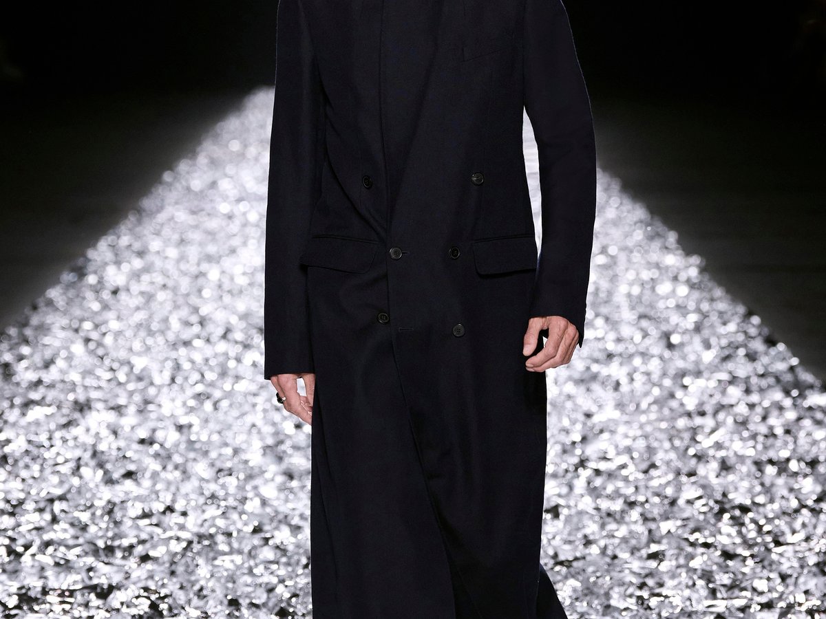 DRIES-VAN-NOTEN_25ss00001_top-