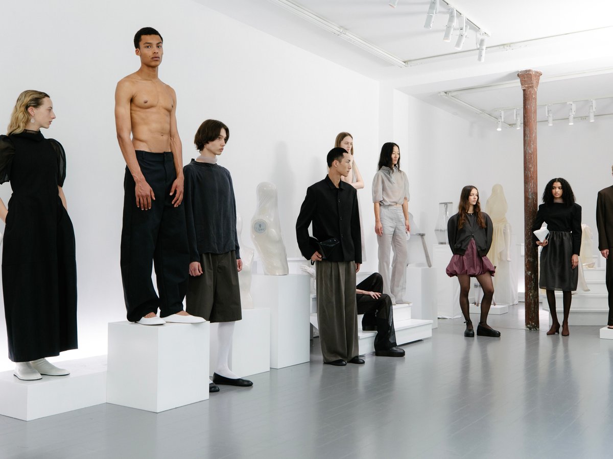 AMOMENTO 2025 Pre Spring Collection | パリ | 画像23枚 - FASHIONSNAP