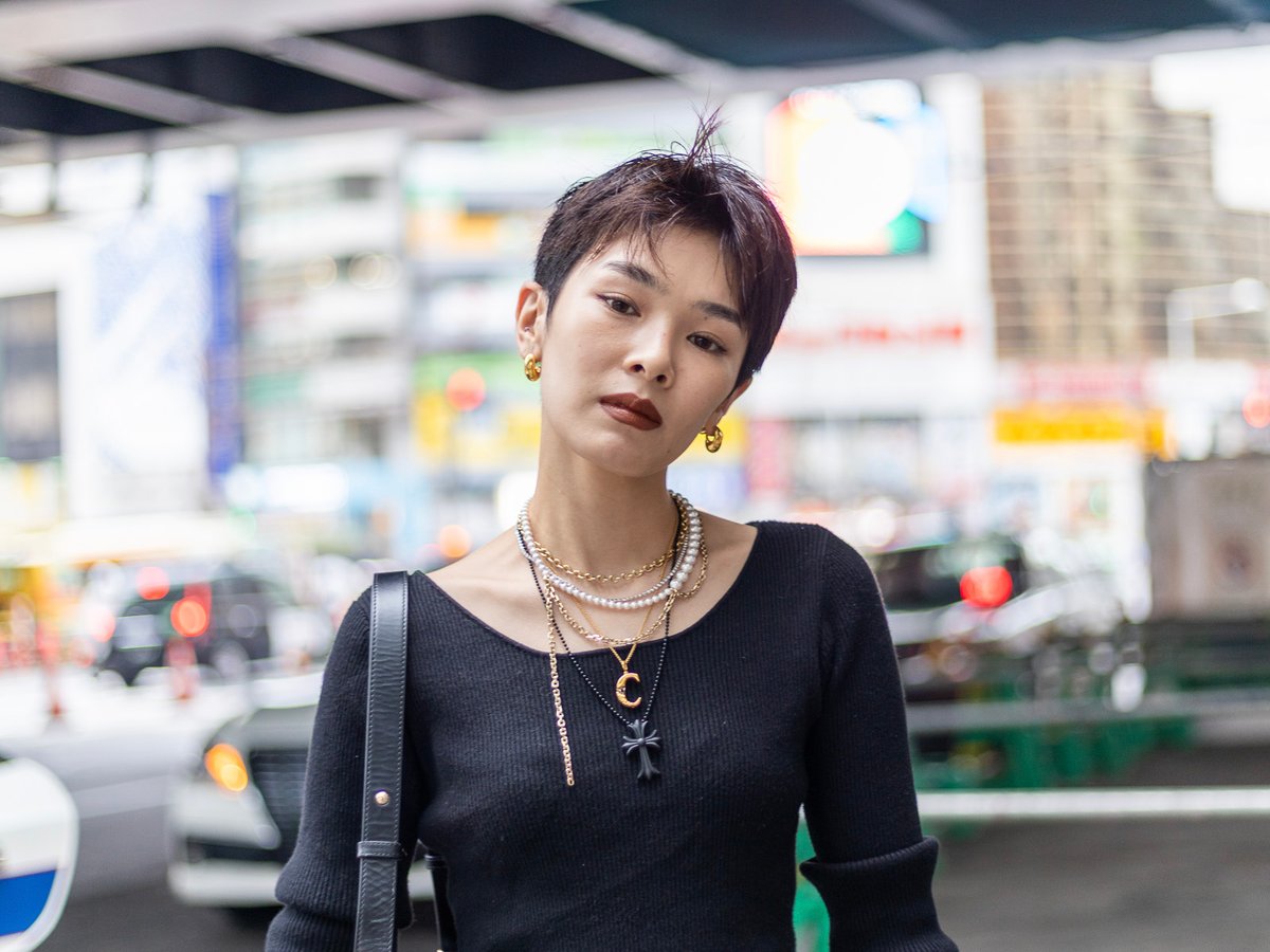 2025 トリーバーチ　キャットプリントTシャツ 　畠山千明さん着用 09-01-21-21-01-002.jpg