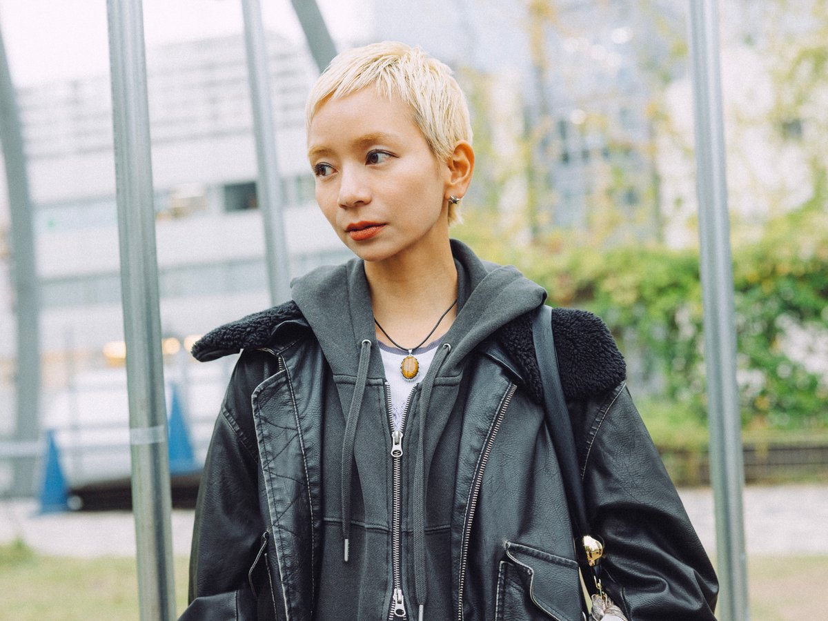 Street Style - 東京 - Hitomiさん - 2025年11月04日撮影 - FASHIONSNAP
