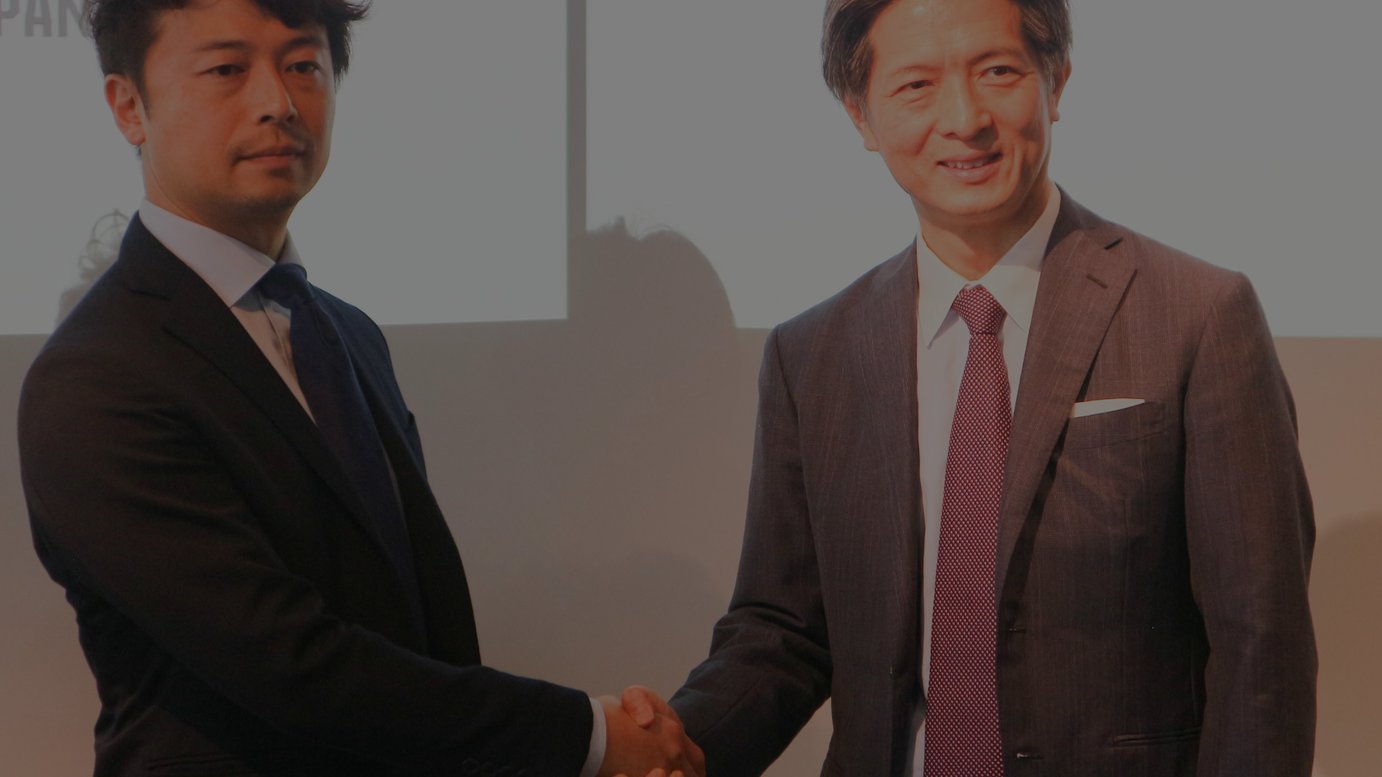 （左から）シタテル代表取締役CEO河野秀和氏、ジャパン機構の専務取締役COO兼CIOの加藤有治氏