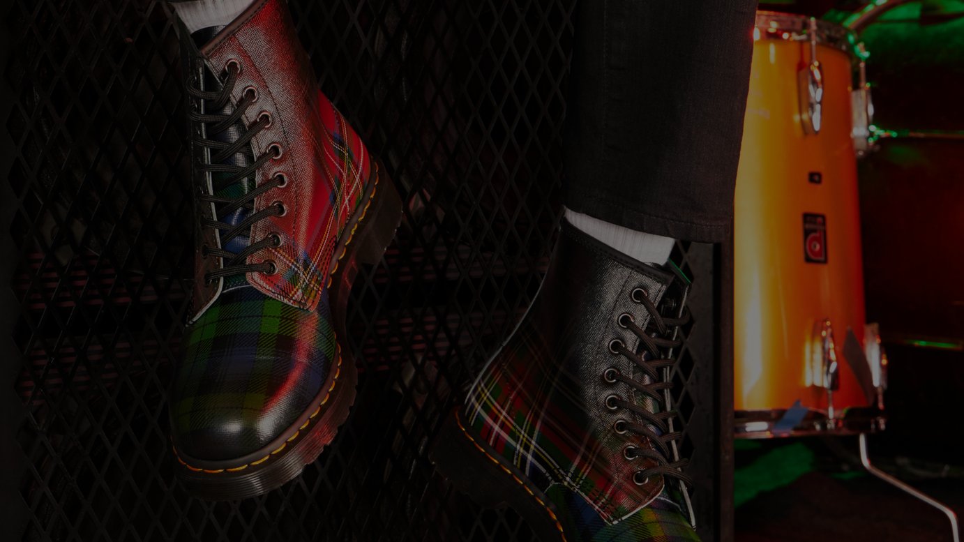 させました Dr.Martens 1460 TARTANの通販 by locker-room｜ドクター