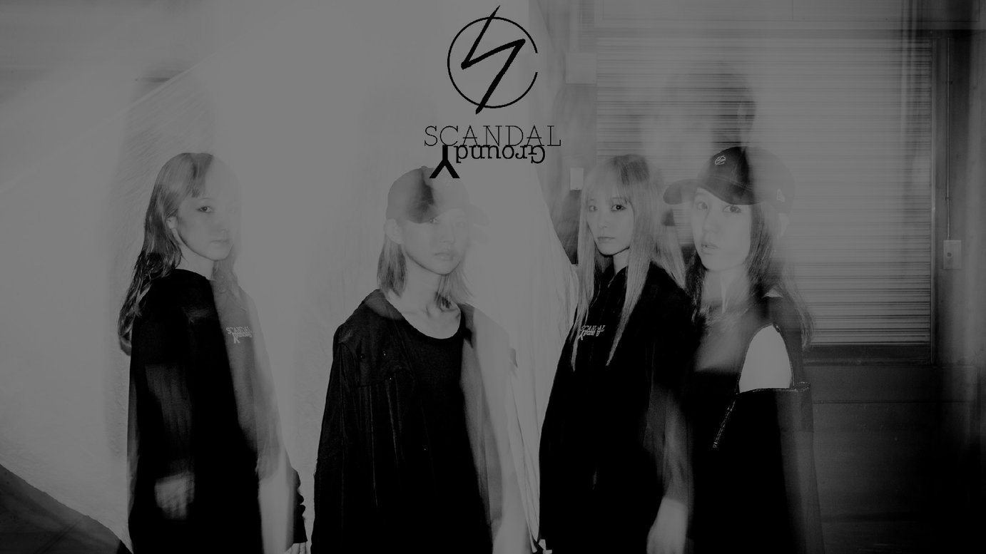 グラウンド ワイ スキャンダル ニューエラ オリジナルロゴ入りのキャップやフーディーを発売