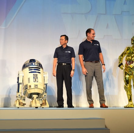 動画 Anaがスター ウォーズ新キャラ 8 をモチーフにした特別塗装機を発表 R2 D2と共演も 動画 Anaがスター ウォーズ新キャラ 8 をモチーフにした特別塗装機を発表 R2 D2と共演も