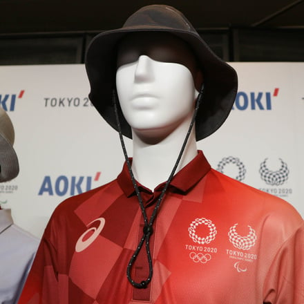 東京五輪審判員のユニフォーム2種が披露、フォーマルウェアでは 