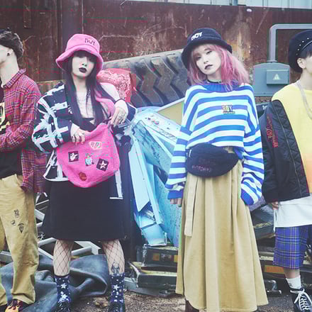 アーティストのlisaがプロデュース アパレルブランド ロイ リフレクト オーバージョイ がデビュー