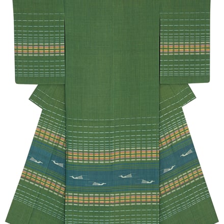 紬織絵絣着物「翠影」 ©Japan Kôgei Association