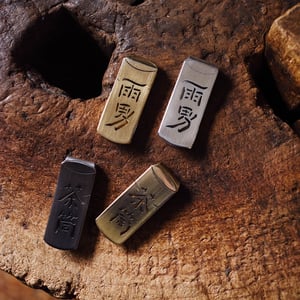 レインメーカーが世界最古の手作り茶筒メーカー 開化堂とコラボ　Tシャツとマネークリップを発売