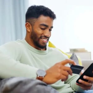 AI経由のトラフィックが全業界で急増　最大の伸びは小売業界