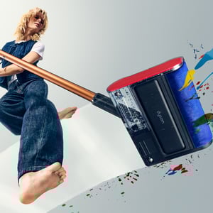 ダイソンが最もスリムで軽量な水拭きクリーナー「ダイソン ペンシルウォッシュ」を発売　本体質量は2.2kg