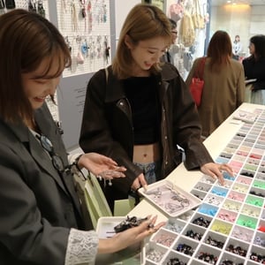 自分で作るチャームが人気　韓国発「ターグ」が吉祥寺に日本1号店オープン