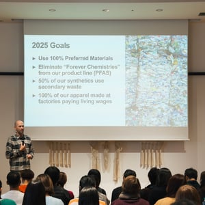 「消費者を責めるのは筋違い」　パタゴニア幹部が語る、サステナビリティの責任の所在