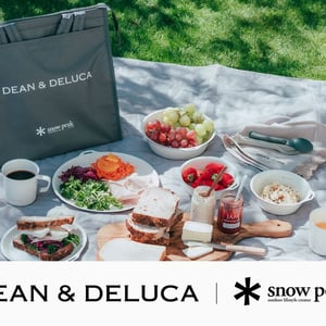 スノーピーク × ディーン＆デルーカ、ピクニックセットを発売　クーラーバッグと食器類