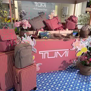 TUMIがウィメンズ強化　「ビジネスバッグ」だけではない価値提案