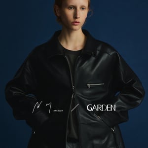アンセルムがセレクトショップ ガーデンとコラボ、第1弾はニットとスラックスの2型を発売