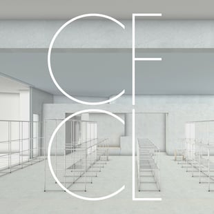 CFCLが表参道にオープンする直営店の白を基調とした内観イメージと白いブランドロゴ
