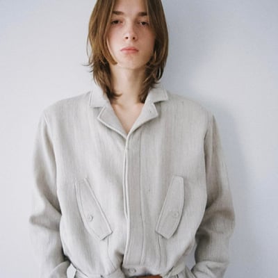 シーオールの洋服を着たモデル