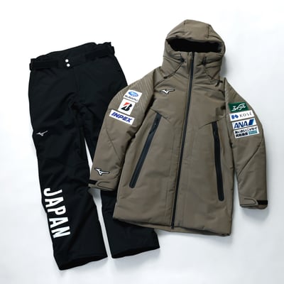 ミズノが提供するSNOW JAPANのオフィシャルウェア画像