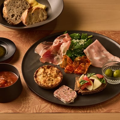 「アリビアーモ™ バー アペリチェーナ」の提供イメージ