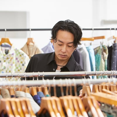 ラグタグ渋谷店で奈良裕也が選んだ古着を集めたポップアップ開催