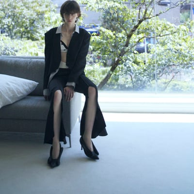 女性