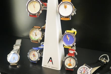 仏発アートウォッチ「AKTEO」がリローンチ 