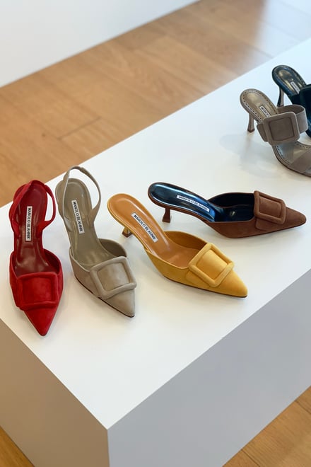 マノロ ブラニクで一番売れている靴「メイセール」20年春夏から