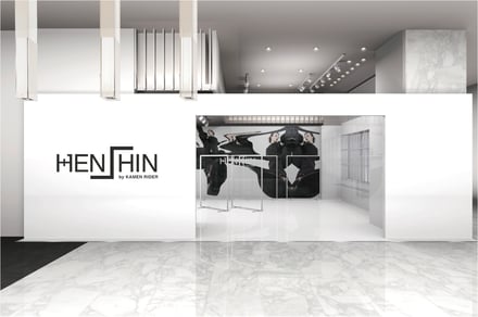 バンダイ「HENSHIN by KAMEN RIDER」の店内画像