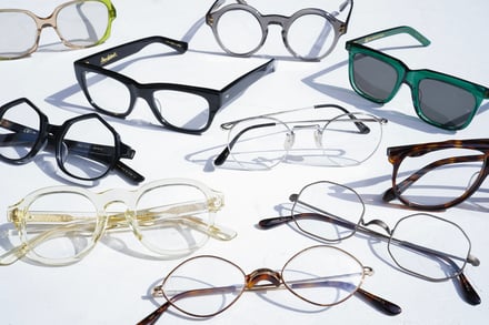 様々なモデルの眼鏡