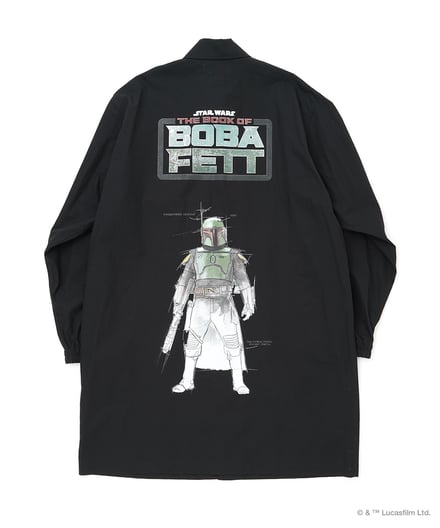 スター・ウォーズのキャラクター「ボバ・フェット」がプリントされた黒のコート