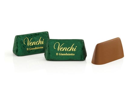 緑のパッケージのヴェンキのチョコレート