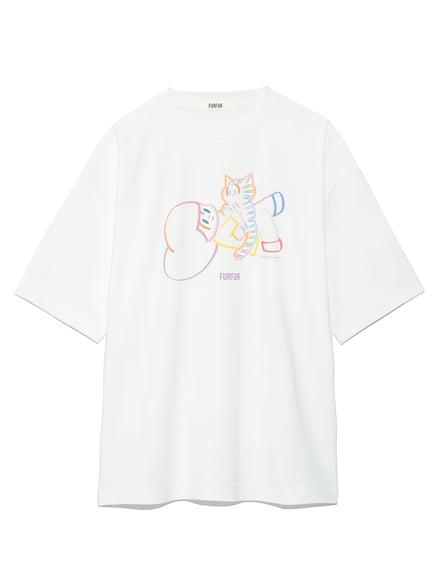 タイ発のキャラクター「マムアンちゃん」のイラストをデザインした白のTシャツ