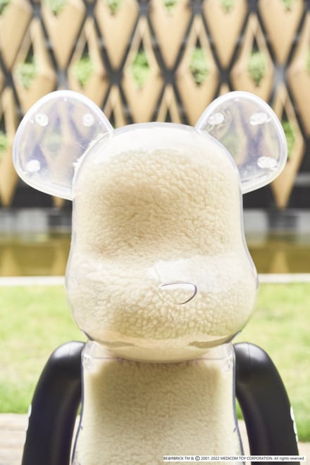 「UGG@mos」から発売されるベアブリック「BE@RBRICK UGG® 2022 1000% 」