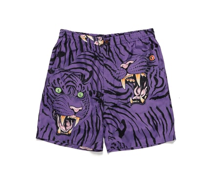 紫の虎柄パンツ