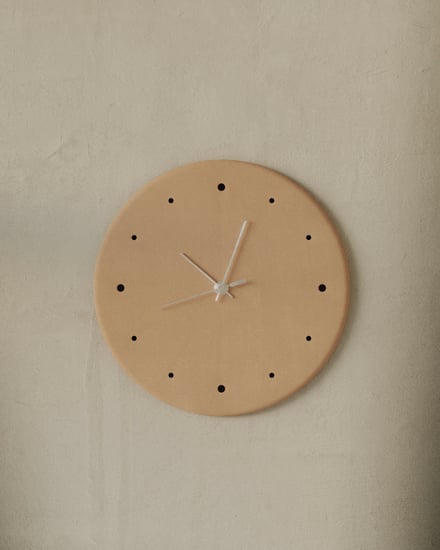 エンダースキーマとフラマがコラボレーションした時計