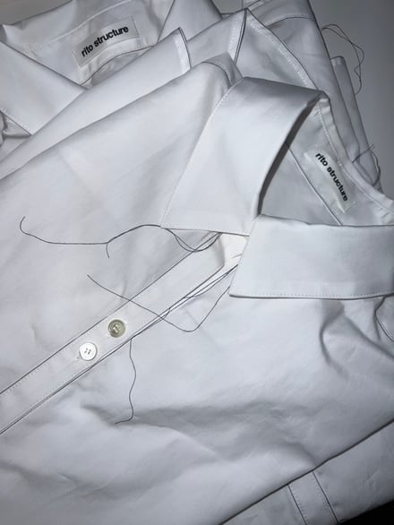 リト ストラクチャーが渋谷パルコに出店する期間限定ショップで展開する白いシャツ