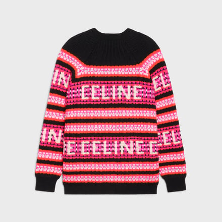 セリーヌ オムの2022年秋冬アイテムの黒とピンクのセーター
