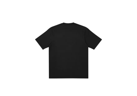 黒のTシャツ