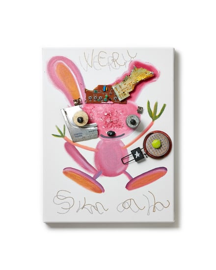 電子ごみで作られたウサギのアート作品