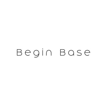 白を背景にしたイベントスペース「Begin Base」のロゴ