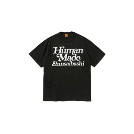 黒いTシャツ