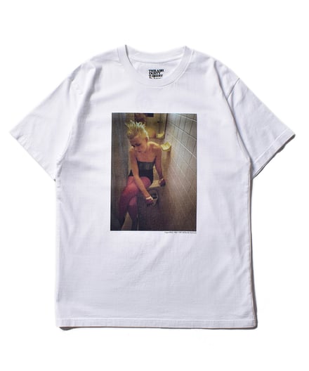 ジャック・ピアソンの写真がプリントされたTシャツ