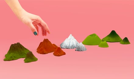 山の形を模した5種類のチョコレート