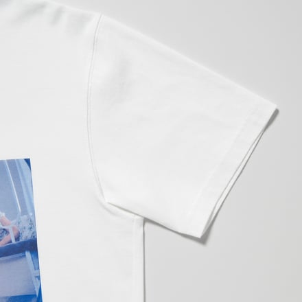 映画「ヴァージン・スーサイズ」の白いフォトTシャツの袖